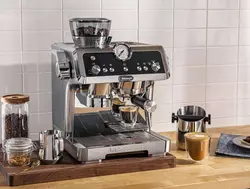 Puedes usar granos de café normales en una máquina de espresso